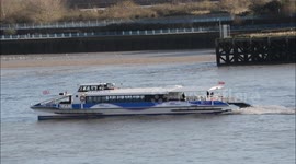 Metropolitan Police marine unit in high-speed firearms training on the River Thames