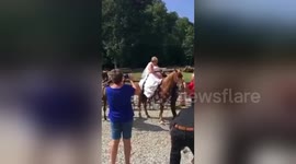 Newsflare Edit - Horse Wedding Fails!!
