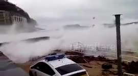 Olas en Donosti (San Sebastian)