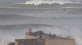 Nazare wave 3