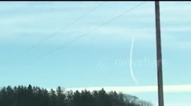 Plane acting strange in the sky!