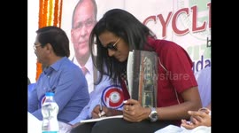 Indian shuttler PV Sindhu Sign