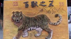 Man with uraemia uses 320,000 toothpicks to form picture named 'King of the animals'