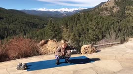 Katarina Konow and ger 4 year old twin  sisters working out