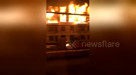 Newsflare Edit - Fire destroys apartment in Raleigh, US
