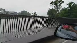 Flash flooding in Queensland after Cyclone Debbie