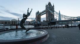 Tower Bridge Timelapse 02