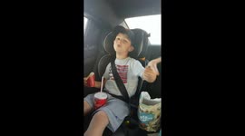 Hilarious Dancing while little boy eats his Wendy's