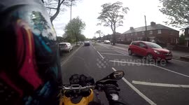 A rare example of 'Anti-Road Rage' RAW FOOTAGE