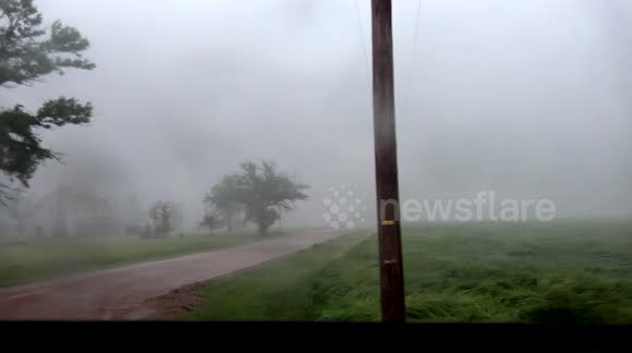 Storm chasers capture impressive close range footage of tornado