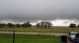 Clouds coming in over hutchinson ks