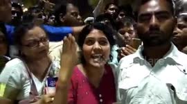 इलाहाबाद के नवाबगंज में हुई सामूहिक हत्याकांड में
पीड़ित परिवार का दर्द सुनिये यूपी के मुख्यमंत्री योगी जी
फूलपुर सांसद केशव मौर्या ।