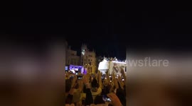 Newsflare Edit - Scenes in Madrid tonight #RealMadrid #33Ligas #cibeles https://t.co/mmf89XAceF