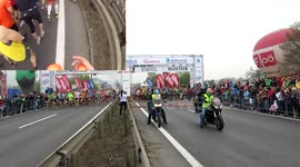 Running a full marathon while juggling