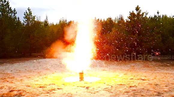 Explosive experiment uses 2,000 sparklers to toast a single marshmallow