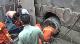 新余两名工人被困下水道 疑吸入有毒气体致昏迷