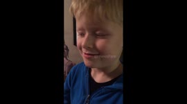 Milk tooth pull differently ...