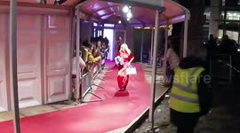 Jo Wood Struggles With Goody Bags