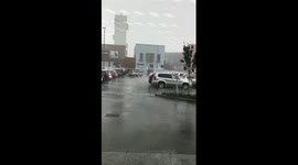 disaster in georgia. shopping center is under panic