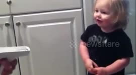 Holland pretending dying