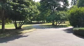 Hot weather 33° Southall park