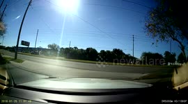 Bad driver does a dumb lane change