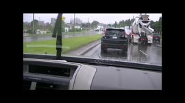 Car in Accident after dangerous left turn (Toronto, Ontario)