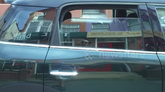 Blackpool Street Fight - Part 1