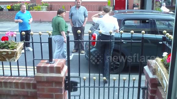 Blackpool Street Fight - Part 16