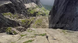 Speedflying from Kjeragbolten - FIRST EVER