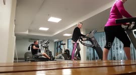 Hilarious Treadmill Gym Fail Hilarious Treadmill Gym Fail