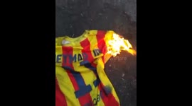 Neymar's jersey burned! #Moneymar