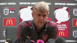 Wenger slams Neymar's move to PSG