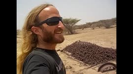 Eritrea. De Asmara a Massawa. Abandoned train station and trains. 2016 (1) Llegando narrado
