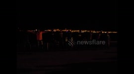 Jordania. Jordan. Aqaba. Corniche at night. People dancing. Gente bailando en paseo. 2016
