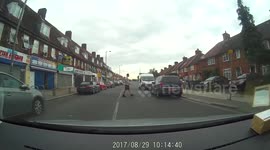 Man pulls out knife during UK road rage incident