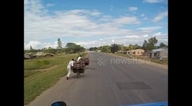 Malawi. From the border to Mangochi. Lorry. Entering the city. 2016
