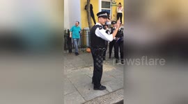 Newsflare Edit - Dancing Police Officer - Notting Hill Carnival 2017 - Official Long Version