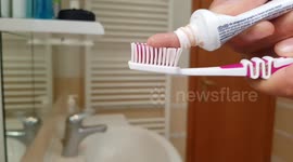 The simplest Toothbrush Holder in the world