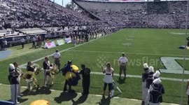 Navy strong! Walks off after crashing into the wall. #navy #CollegeGameDay https://t.co/jpYxGk2Ale