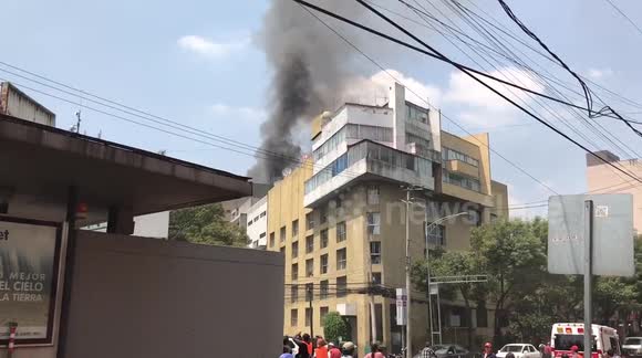 Ingenuo en edificios habitacionales después del sismo