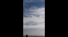 Esibizione #freccetricolori a #Terracina. @FrecceTricolori @SkyTG24 @MediasetTgcom24 video di @AleNotar https://t.co/WSQNQqyqab