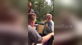 Man proposes to girlfriend on theme park train ride