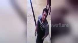 Newsflare Edit - Samsung smartphone explodes in man's pocket