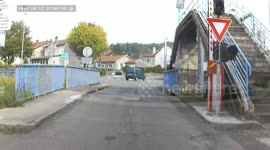 Bad driving France 044