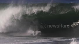 Bodyboarder suffers terrifying wipeout in the west coast of Portugal