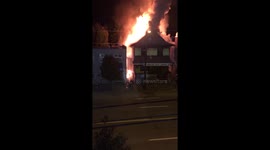 Vancouver firefighters tackle huge blaze at shop