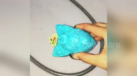 Newsflare Edit - Love the science of bath bombs