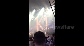 Ricky Wilson stops Kaiser Chiefs concert to go on a rant