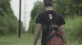 Slacklining over water